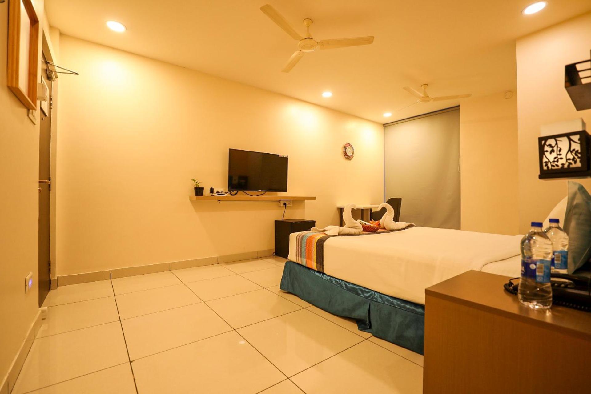 Hotel White Fields Hitec City, Hyderabad Exterior foto